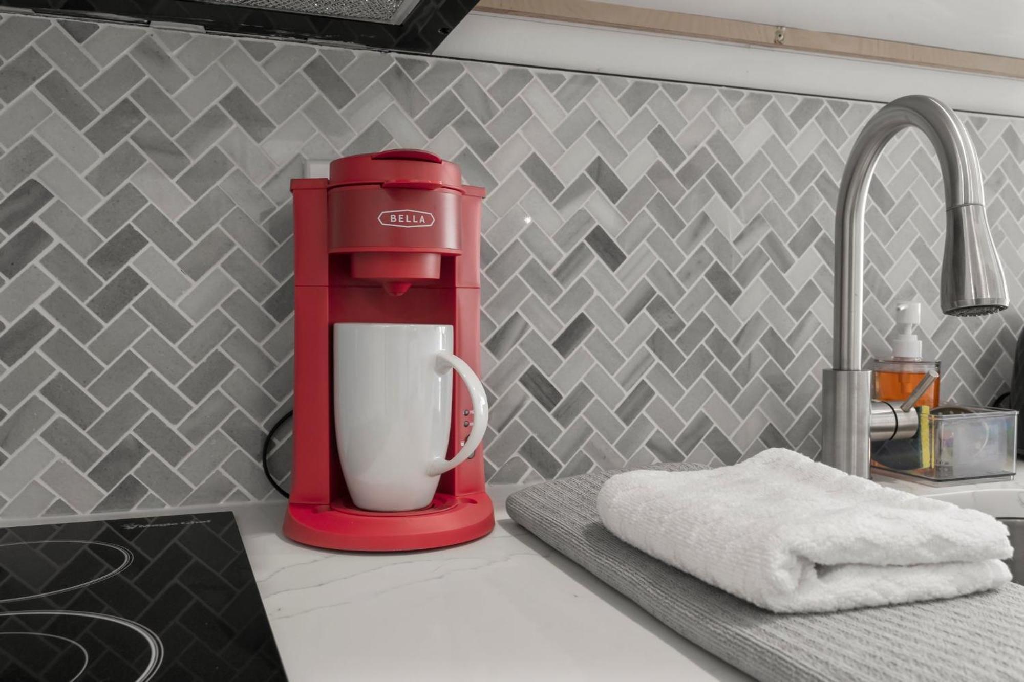 New Season Royals, Airport West Hotel Chester Room photo